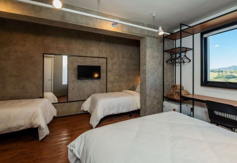 b544_rod3c_01_p_2048x1536